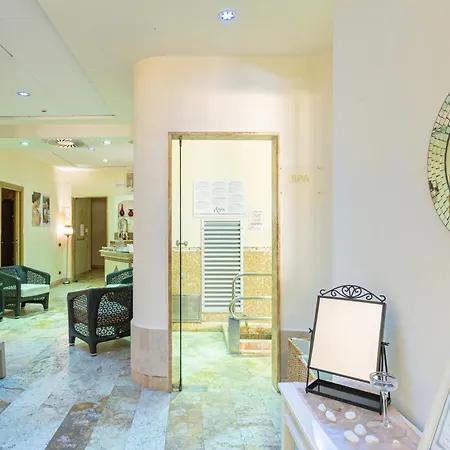 Hotiday Collection - Hotel