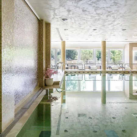 Hotiday Collection -